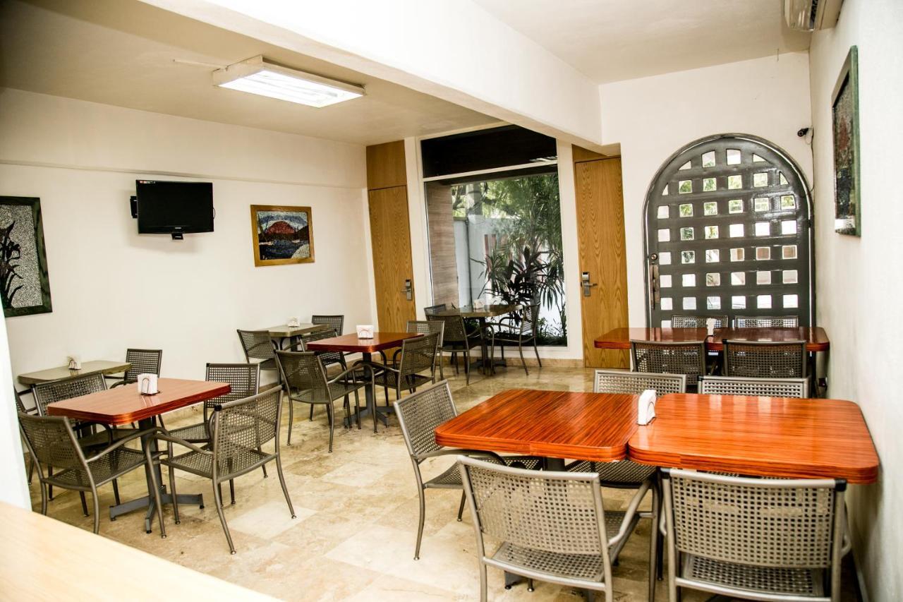 Booking Dioh Hotel Monterrei Exterior foto